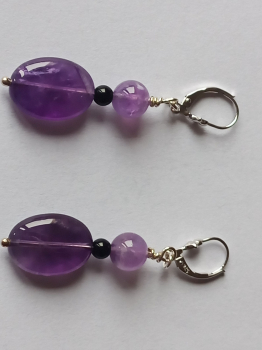silver earrings-leverbacks with amethyst and onyx beads-the colours are purple and black-