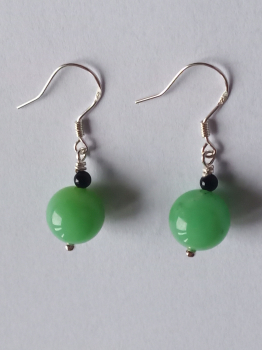 silver earrings-ear wires with chrysoprase and onyx beads-the colour is green and black
