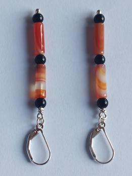 silver earrings-leverbacks with sardonyx tubes and onyx beads-the colours are red and black---