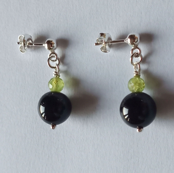 ohrringe-silber-schwarz-grün-turmalin-peridot