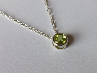 silver chain with green peridot pendant-anchor chain 45 cm-