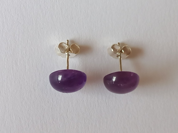 silver earrings with amethyst cabochons-10 mm---