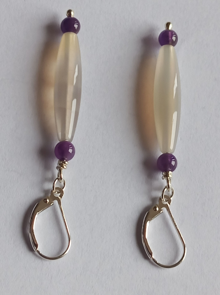 silver earrings-leverbacks withamethyst beads and agate tubes-the colours are white and purple---