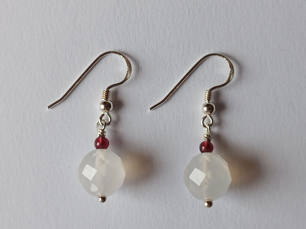 silver earrings-ear wires with agate and garnet beads-the colour is white and red