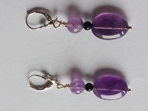 silver earrings-leverbacks with amethyst and onyx beads-the colours are purple and black--