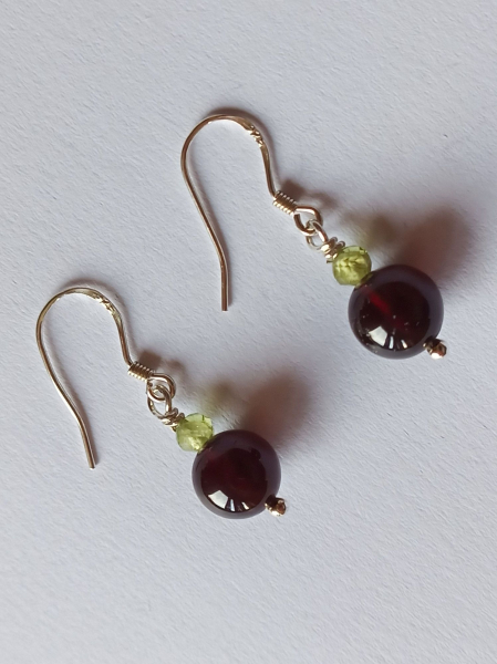 ohrringe-silber-rot-grün-granat-peridot----