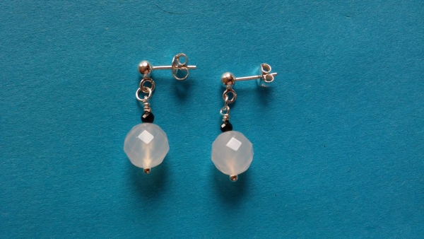 silver earrings-ear studs with agate and tourmaline beads-the colour is white and black