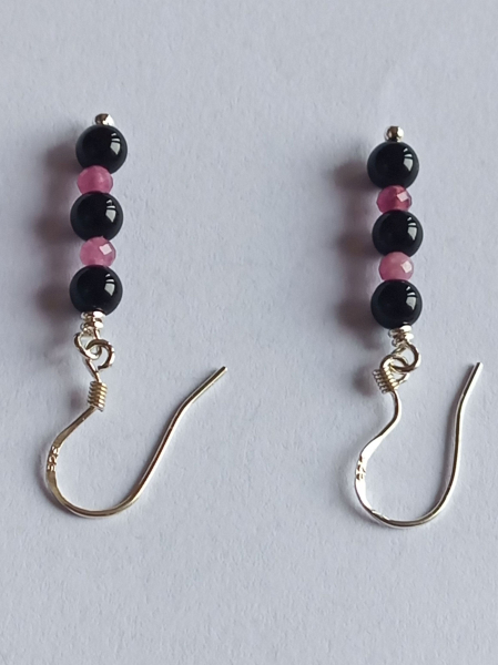 silver earrings-ear wires with onyx and tourmaline beads-the colour is black and pink---