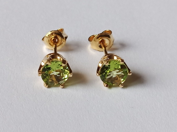 ohrringe-silber-vergoldet-grün-peridot-