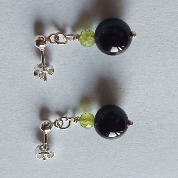 ohrringe-silber-schwarz-grün-turmalin-peridot--