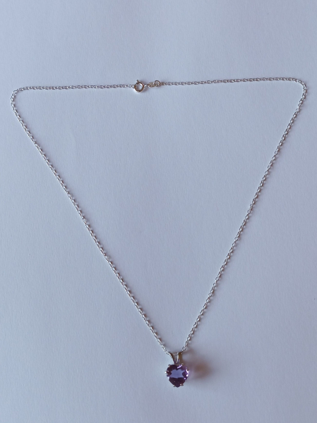 silver chain with purple amethyst heart pendant-anchor chain 45 cm-----