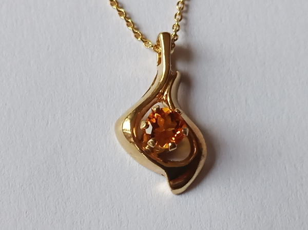 gold plated silver chain with yellow citrine pendant-sat-chain 45 cm---