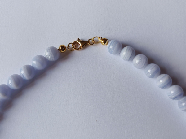chalcedony necklace 48 cm-