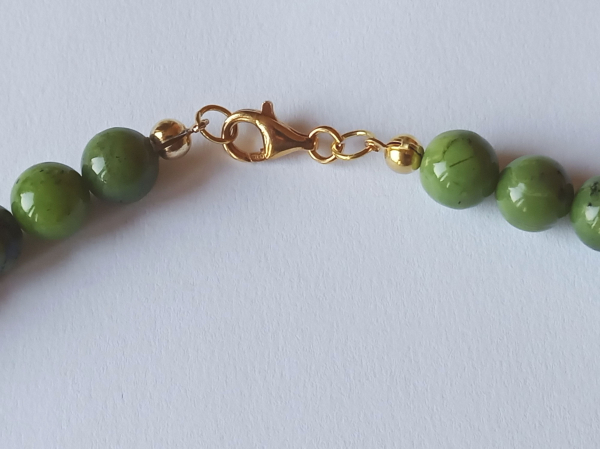 nephrite jade necklace 48 cm--